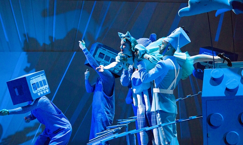 The Blue Arrow puppet opera